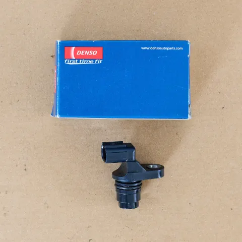 Honda & Acura DENSO 37510-R40-A01 Camshaft Sensor